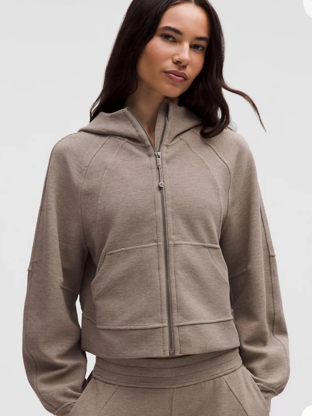 Scuba Oversized Full-Zip Hoodie
Waffle IkIk color